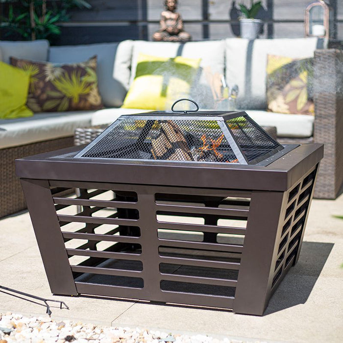 La Hacienda Elda Fire Pit